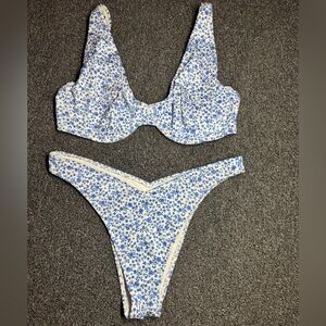 Hollister Blue and White Floral Bikini Set